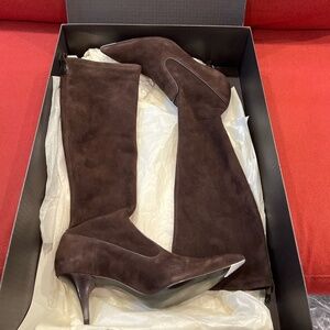 Gorgeous Chocolate Brown Suede Never Worn Boots